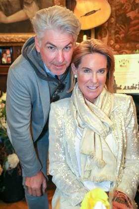 RECORD DATE NOT STATED 09.05.2023, Marchfelderhof Deutsch-Wagram, Verleihung des GOLDENEN SPARGELS, an den 4-Hauben-Koch HUBERT WALLNER im Bild: Kathi Stumpf -mit Freund Alexander Beza, Verleihung des GOLDENEN SPARGELS