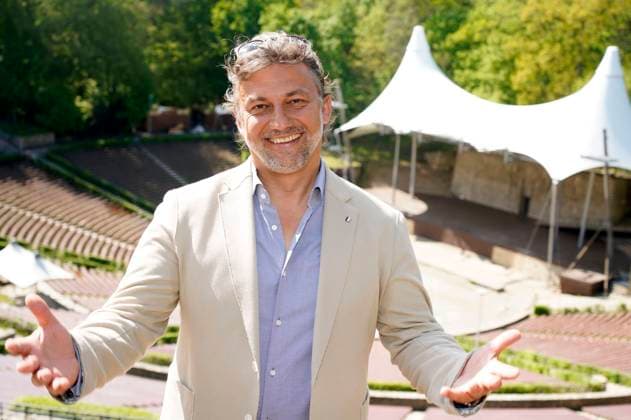 Entertainment Themen der Woche KW19 Entertainment Bilder des Tages Jonas Kaufmann beim Photocall anlässlich seines Open-Air-Konzerts im Sommer in der Waldbühne. Berlin, 10.05.2023 *** Jonas Kaufmann at the photocall on the occasion of his open air concert in summer at the Waldbühne Berlin, 10 05 2023 Foto:xT.xBartillax xFuturexImage