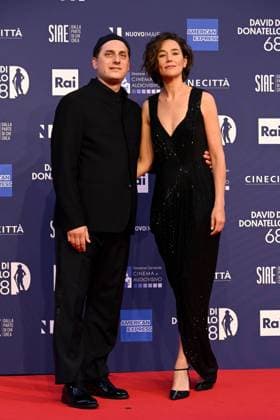 Foto IPP Gioia Botteghi Roma 10 05 2023 premi David di Donatello 2023 - red carpet nella foto Luca Marinelli con la moglie alissa jung Italy Photo Press - World Copyright