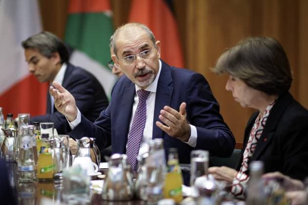 Lage im Nahostkonflikt: Annalena Baerbock, Bundesaussenministerin, laedt zu Kleeblatt-Treffen nach Berlin ein. Hier im Bild (L-R): Ayman Safadi, Aussenminister von Jordanien, und Catherine Colonna, Aussenministerin von Frankreich. Berlin, 11.05.2023. Berlin Deutschland