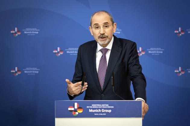 Annalena Baerbock, Bundesaussenministerin, laedt zu Kleeblatt-Treffen nach Berlin ein. Hier aufgenommen: Ayman Safadi, Aussenminister von Jordanien, bei einer Pressekonferenz nach dem gemeinsamen Gespraech. Berlin, 11.05.2023. Berlin Deutschland