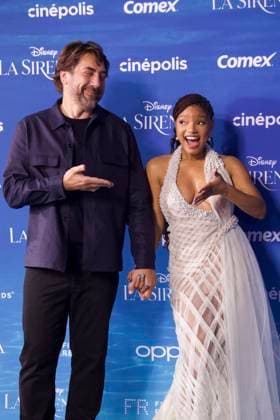 May 11, 2023, Mexico City, Mexico: Actor Javier Bardem and actress Halle Bailey attend the red carpet of The little Mermaid film premiere at Toreo Parque Central. on May 11, 2023 in Mexico City, Mexico. Mexico City Mexico - ZUMAe321 20230512_zia_e321_032 Copyright: xJulianxLopezx