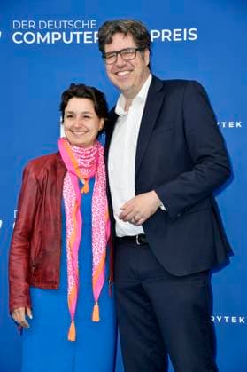 Sandra Detzer und Michael Kellner bei der Verleihung des Deutschen Computerspielpreises 2023 im Spindler & Klatt. Berlin, 11.05.2023