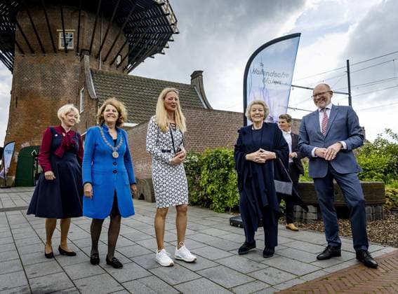 Entertainment Themen der Woche KW19 Entertainment Bilder des Tages DELFT - Princess Beatrix visits windmill De Roos during the National Windmill Day. It is the fiftieth edition of the National Mill Day. ANP SEM VAN DER WAL netherlands out - belgium out  Copyright: xx x469089097x originalFilename: 469089097.jpg