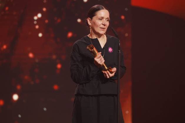 Deutscher Filmpreis 2023 BESTES MASKENBILD Gewinner Heike Merker bei der Verleihung der Lola - Deutscher Filmpreis 2023 im Theater am Potsdamer Platz in Berlin 12.05.2023 Copyright: xEventpressx
