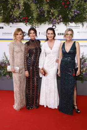 Andrea Luedke, Gerit Kling, Anja Kling und Ursula Karven bei der Ankunft zur Verleihung Deutscher Filmpreis am 12.05.2023 in Berlin Deutscher Filmpreis 2023 in Berlin - Ankunft Roter Teppich
