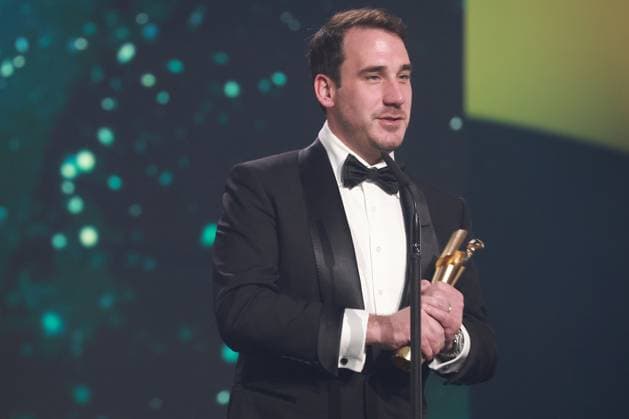 Deutscher Filmpreis 2023 BESTE KAMERA & BILDGESTALTUNG Gewinner James Friend bei der Verleihung der Lola - Deutscher Filmpreis 2023 im Theater am Potsdamer Platz in Berlin 12.05.2023 Copyright: xEventpressx
