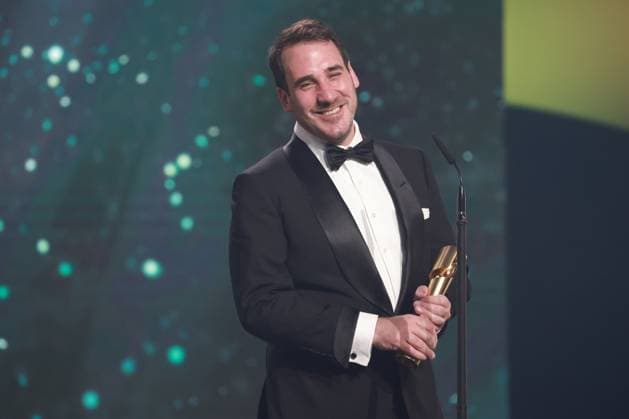 Deutscher Filmpreis 2023 BESTE KAMERA & BILDGESTALTUNG Gewinner James Friend bei der Verleihung der Lola - Deutscher Filmpreis 2023 im Theater am Potsdamer Platz in Berlin 12.05.2023 Copyright: xEventpressx