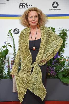 Michaela May bei der Ankunft auf dem Roten Teppich zum DEUTSCHER FILMPREIS 2023 im Theater am Potsdamer Platz in Berlin am 12.05.2023