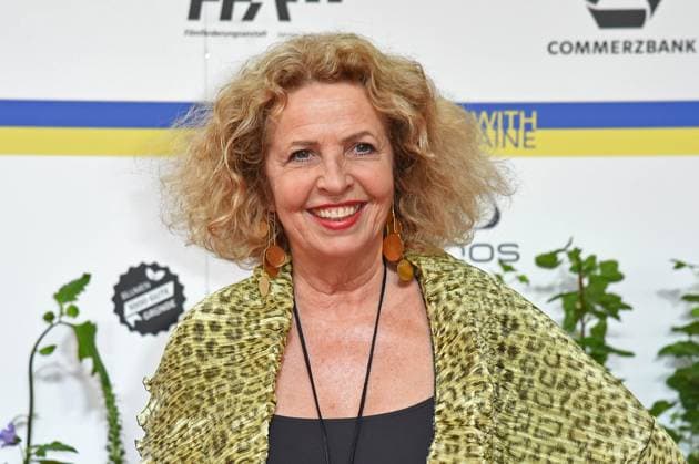 Michaela May bei der Ankunft auf dem Roten Teppich zum DEUTSCHER FILMPREIS 2023 im Theater am Potsdamer Platz in Berlin am 12.05.2023