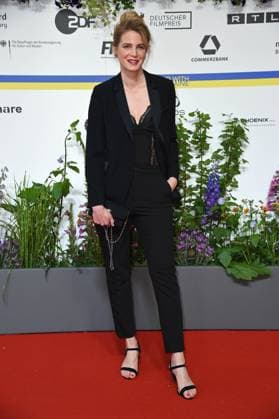 Rike Schmid bei der Ankunft auf dem Roten Teppich zum DEUTSCHER FILMPREIS 2023 im Theater am Potsdamer Platz in Berlin am 12.05.2023
