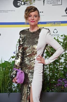 Anne Ratte-Polle bei der Ankunft auf dem Roten Teppich zum DEUTSCHER FILMPREIS 2023 im Theater am Potsdamer Platz in Berlin am 12.05.2023