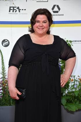 Nadine Wrietz bei der Ankunft auf dem Roten Teppich zum DEUTSCHER FILMPREIS 2023 im Theater am Potsdamer Platz in Berlin am 12.05.2023
