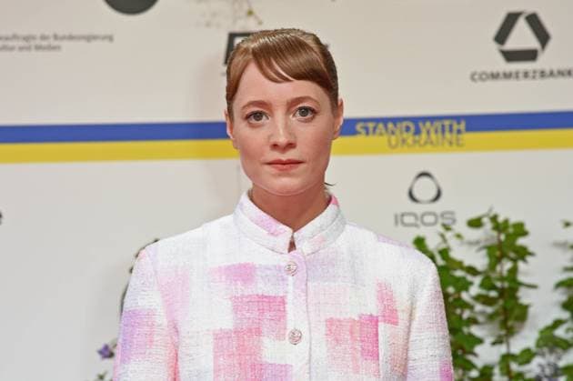 Leonie Benesch bei der Ankunft auf dem Roten Teppich zum DEUTSCHER FILMPREIS 2023 im Theater am Potsdamer Platz in Berlin am 12.05.2023