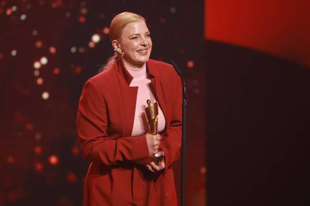 Deutscher Filmpreis 2023 BESTE WEIBLICHE NEBENROLLE Gewinnerin Jördis Triebel bei der Verleihung der Lola - Deutscher Filmpreis 2023 im Theater am Potsdamer Platz in Berlin 12.05.2023 Copyright: xEventpressx
