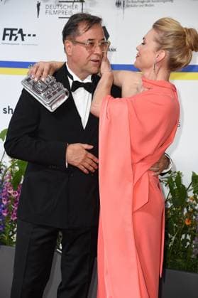 Anna Loos mit Ehemann Jan Josef Liefers bei der Ankunft auf dem Roten Teppich zum DEUTSCHER FILMPREIS 2023 im Theater am Potsdamer Platz in Berlin am 12.05.2023