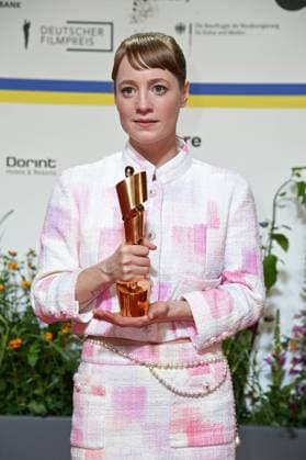 Leonie Benesch als Gewinner bei DEUTSCHER FILMPREIS 2023 im Theater am Potsdamer Platz in Berlin am 12.05.2023