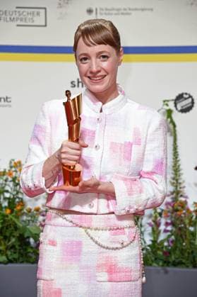 Leonie Benesch als Gewinner bei DEUTSCHER FILMPREIS 2023 im Theater am Potsdamer Platz in Berlin am 12.05.2023