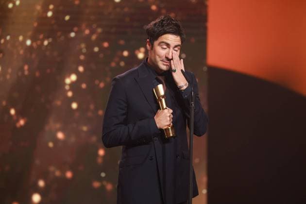 Deutscher Filmpreis 2023 BESTE Regie Gewinner Ilker Catak DAS LEHRERZIMMER bei der Verleihung der Lola - Deutscher Filmpreis 2023 im Theater am Potsdamer Platz in Berlin 12.05.2023 Copyright: xEventpressx