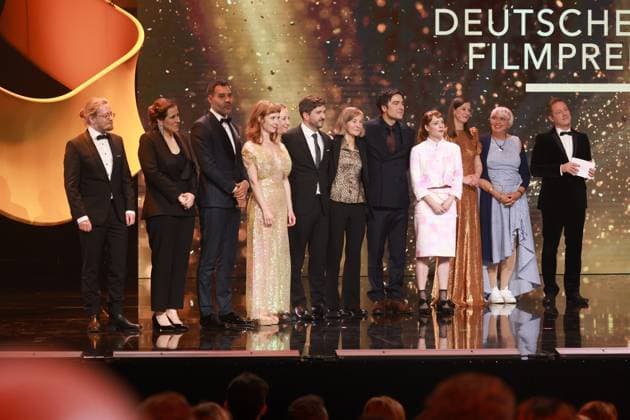 Deutscher Filmpreis 2023 BESTER SPIELFILM GOLD DASLEHRERZIMMER bei der Verleihung der Lola - Deutscher Filmpreis 2023 im Theater am Potsdamer Platz in Berlin 12.05.2023 Copyright: xEventpressx