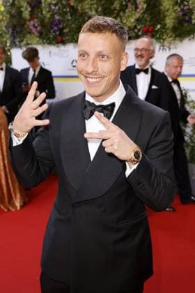 Felix Lobrecht bei der Ankunft zur Verleihung Deutscher Filmpreis am 12.05.2023 in Berlin Deutscher Filmpreis 2023 in Berlin - Ankunft Roter Teppich