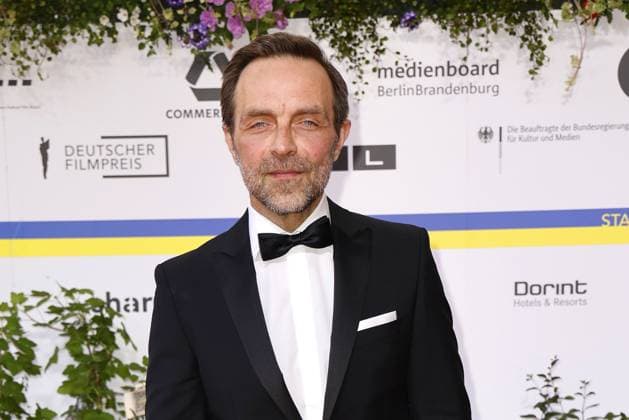 Aleksandar Jovanovic bei der Ankunft zur Verleihung Deutscher Filmpreis am 12.05.2023 in Berlin Deutscher Filmpreis 2023 in Berlin - Ankunft Roter Teppich