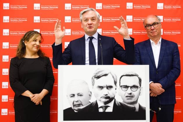EU Socialists And Democrats Meeting In Krakow, Poland Iratxe Garcia Perez, Robert Biedron and W;odzimierz Czarzasty attend a press conference during the Socialists and Democrats in the European Parliament congress in Krakow, Poland on May 4th, 2023. Krakow Poland  Copyright: xBeataxZawrzelx originalFilename: zawrzel-eusocial230504_npxmR.jpg