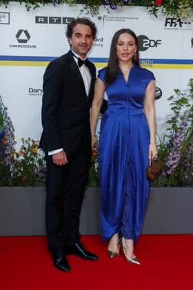 Event - Deutscher Filmpreis 2023 Oliver Wnuk und Mina Tander beim 73. Deutschen Filmpreis im Theater am Potsdamerplatz am 12.05.2023 in Berlin. Copyright: xEventpressxKochanx