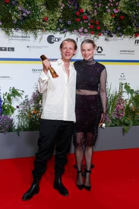 Event - Deutscher Filmpreis 2023 Felix Kammerer und Luna Wedler beim 73. Deutschen Filmpreis im Theater am Potsdamerplatz am 12.05.2023 in Berlin. Copyright: xEventpressxKochanx