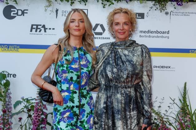 Event - Deutscher Filmpreis 2023 Katja Riemann mit Tochter Paula Riemann beim 73. Deutschen Filmpreis im Theater am Potsdamerplatz am 12.05.2023 in Berlin. Copyright: xEventpressxKochanx