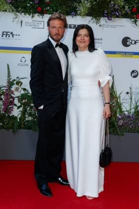 Event - Deutscher Filmpreis 2023 Andreas Pietschmann mit Ehefrau Jasmin Tabatabai beim 73. Deutschen Filmpreis im Theater am Potsdamerplatz am 12.05.2023 in Berlin. Copyright: xEventpressxKochanx