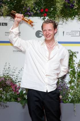 Event - Deutscher Filmpreis 2023 Felix Kammerer beim 73. Deutschen Filmpreis im Theater am Potsdamerplatz am 12.05.2023 in Berlin. Copyright: xEventpressxKochanx