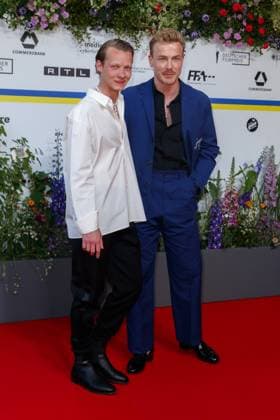 Event - Deutscher Filmpreis 2023 Felix Kammerer und Albrecht Schuch beim 73. Deutschen Filmpreis im Theater am Potsdamerplatz am 12.05.2023 in Berlin. Copyright: xEventpressxKochanx