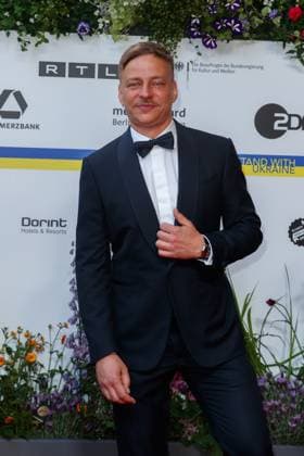 Event - Deutscher Filmpreis 2023 Tom Wlaschiha beim 73. Deutschen Filmpreis im Theater am Potsdamerplatz am 12.05.2023 in Berlin. Copyright: xEventpressxKochanx