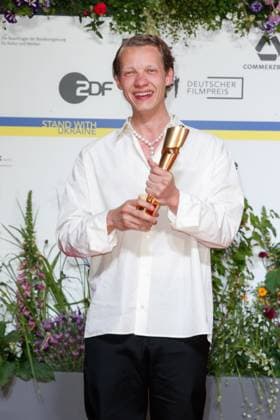 Event - Deutscher Filmpreis 2023 Felix Kammerer beim 73. Deutschen Filmpreis im Theater am Potsdamerplatz am 12.05.2023 in Berlin. Copyright: xEventpressxKochanx