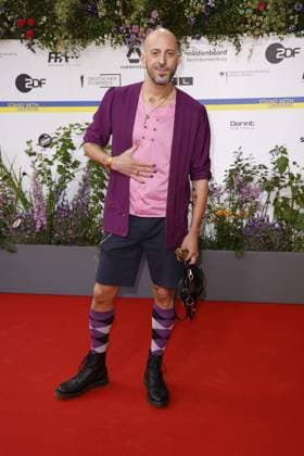 Jakob M. Erwa bei der Ankunft zur Verleihung Deutscher Filmpreis am 12.05.2023 in Berlin Deutscher Filmpreis 2023 in Berlin - Ankunft Roter Teppich