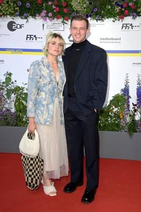 Mala Emde und Jannis Niewöhner bei der 73. Verleihung des Deutschen Filmpreises 2023 im Theater am Potsdamer Platz. Berlin, 12.05.2023