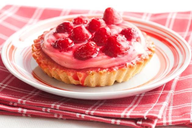 the photo shot of tasty strawberry pie Copyright: xJirixHerax xDesignxPicsx , 31036640 Copyright: JirixHerax xDesignxPics 31036640