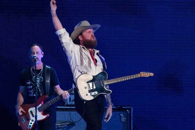 John Osborne von den Brothers Osborne live auf dem iHeartCountry Festival 2023 im Moody Center. Austin, 13.05.2023