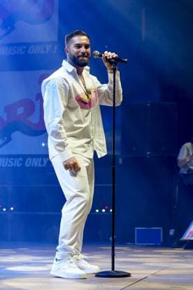 Le chanteur Kendji Girac sur la scene du Rugby Music Live devant 8000 spectateurs qui ont fait un don pour 3 associations : MBM (Manifestation de Bienveillance pour enfants Malade), les Zebres (Moments de rÃ confort pour les enfants hospitalisÃ s) et la fondation OVE ((enfants orphelins et dÃ munis) Ã Lyon, le 13 05 2023. - Kendji Girac on tour, Rugby Music Live and the NRJ concert, a meeting of artists and sportsmen in front of 8000 spectators who made a donation for 3 associations: MBM (Manifestation of Benevolence for Sick Children), the Zebres (Moments of comfort for hospitalized children) and the OVE foundation ((orphaned and destitute children) in Lyon, 05 13 2023. CELEBRITES : Rugby music live NRJ - Lyon - 13 05 2023 SandrineThes 