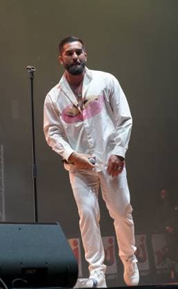 Le chanteur Kendji Girac sur la scene du Rugby Music Live devant 8000 spectateurs qui ont fait un don pour 3 associations : MBM (Manifestation de Bienveillance pour enfants Malade), les Zebres (Moments de rÃ confort pour les enfants hospitalisÃ s) et la fondation OVE ((enfants orphelins et dÃ munis) Ã Lyon, le 13 05 2023. - Kendji Girac on tour, Rugby Music Live and the NRJ concert, a meeting of artists and sportsmen in front of 8000 spectators who made a donation for 3 associations: MBM (Manifestation of Benevolence for Sick Children), the Zebres (Moments of comfort for hospitalized children) and the OVE foundation ((orphaned and destitute children) in Lyon, 05 13 2023. CELEBRITES : Rugby music live NRJ - Lyon - 13 05 2023 SandrineThes 