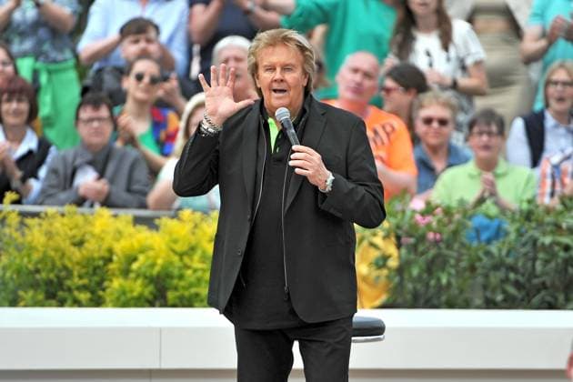 Entertainment Themen der Woche KW19 Entertainment Bilder des Tages ZDF - Fernsehgarten. Sänger Howard Carpendale während der ZDF - Unterhaltungsshow Fernsehgarten am 14.05.2023 in Mainz. 20230514MWI72119 *** ZDF Fernsehgarten singer Howard Carpendale during the ZDF entertainment show Fernsehgarten on 14 05 2023 in Mainz 20230514MWI72119