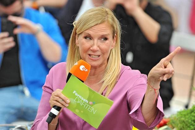 ZDF - Fernsehgarten. Moderatorin Andrea Kiwi Kiewel während der ZDF - Unterhaltungsshow Fernsehgarten am 14.05.2023 in Mainz. 20230514MWI71473