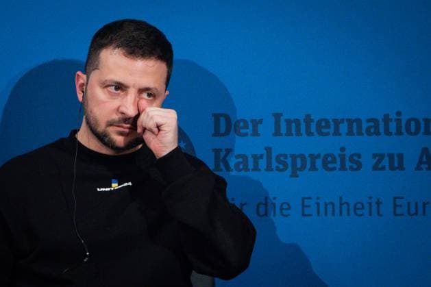 Verleihung des Karlspreises im Aachener Dom an das ukrainischen Volk Aktuell, 14.05.2023, Aachen, Wolodymyr Selenskyj, Praesident der Ukraine bei der feierlichen Ueberreichung des Internationalen Karlspreis zu Aachen an das ukrainische Volk im Kroenungssaal des Rathaus zu Aachen Aachen Nordrhein-Westfalen Deutschland