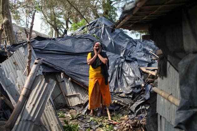 News Themen der Woche KW20 News Bilder des Tages May 15, 2023, Dhaka, Dhaka, Bangladesh: Woman in front of her destroyed house after Cyclone MochaÃ¢â‚¬â ¢s landfall in Shah Pori island, Bangladesh on 15 may 2023. Dhaka Bangladesh - ZUMAj163 20230515_zip_j163_005 Copyright: xAbuxSufianxJewelx
