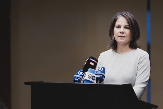 News Themen der Woche KW20 News Bilder des Tages Annalena Baerbock (Buendnis 90 Die Gruenen), Bundesaussenministerin, aufgenommen bei einer Pressekonferenz in Djidda, 15.05.2023. Baerbock reist bei ihrer dreitaegigen Reise nach Saudi-Arabien und nach Katar. Djidda Saudi-Arabien *** Annalena Baerbock Buendnis 90 Die Gruenen , German Foreign Minister, recorded at a press conference in Jeddah, 15 05 2023 Baerbock travels on her three-day trip to Saudi Arabia and Qatar Jeddah Saudi Arabia Copyright: xFlorianxGaertnerx