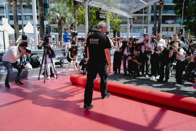 76eme Festival International du Film de Cannes. Installation montage du tapis rouge. 76th International Cannes Film Festival. Red Carpet laying 291904 2023-05-16 Cannes France  Copyright: xLionelxGuericolas MPPx STAR_291904_008
