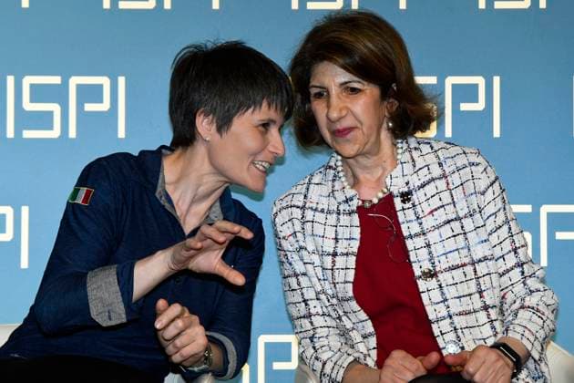 ISPI Preis Verleihung in Mailand foto IPP Mario Romano Milano 16 5 2023 Premio ISPI 2022 nella foto Samantha Cristoforetti , astronauta dell™ ESA e Fabiola Gianotti, direttrice generale del CERN Italy Photo Press - World Copyright Premio ISPI 2022