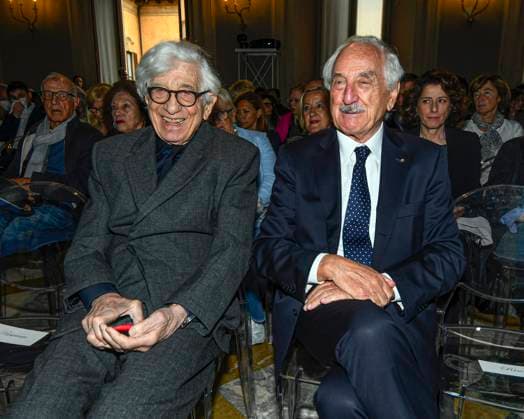 ISPI Preis Verleihung in Mailand foto IPP Mario Romano Milano 16 5 2023 Premio ISPI 2022 nella foto Alberto Bombassei e Franco Debenedetti Italy Photo Press - World Copyright Premio ISPI 2022