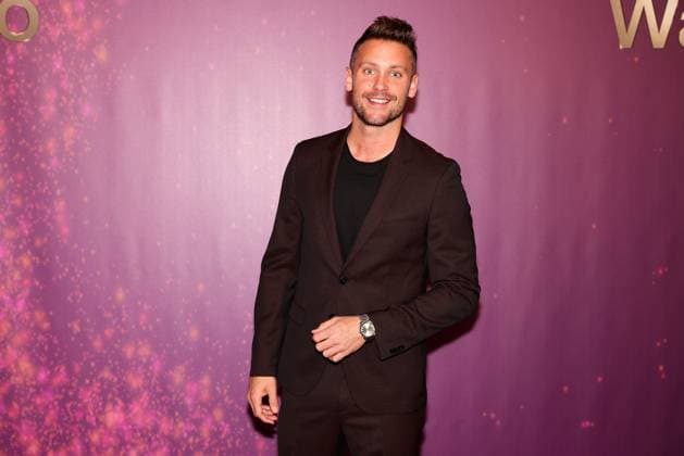 Bastian Baker Prix Walo 2023 Bastian Baker auf dem roten Teppich. Verleihung des 47. Prix Walo für die Jahre 2020-2022 am 14.05.2023 in den SRF Fernsehstudios Zürich, Schweiz.